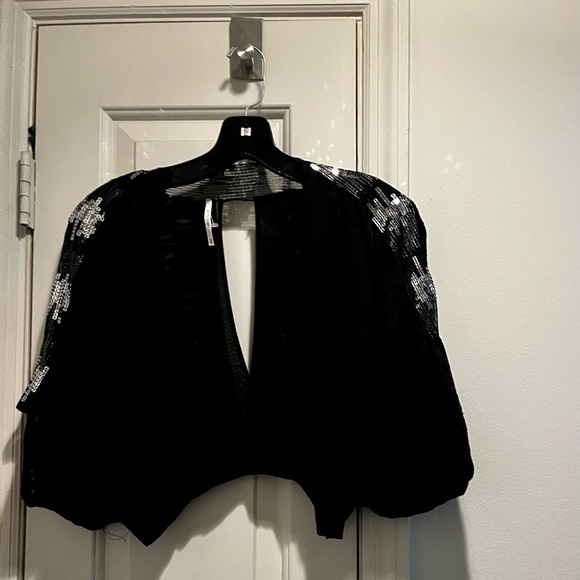 Free People cropped cover with sequins - Picture 6 of 16